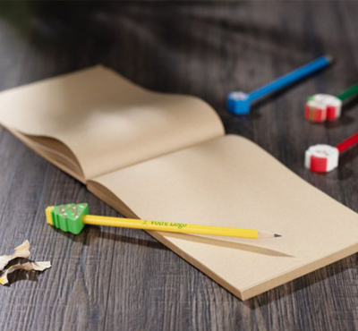 crayon de noel couleur jaune personnalisable