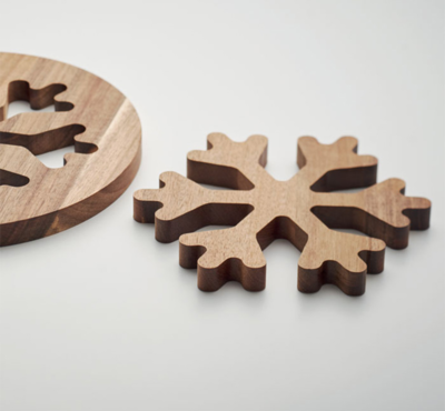 Dessous de plat en bois d’acacia motif flocon de neige personnalisé