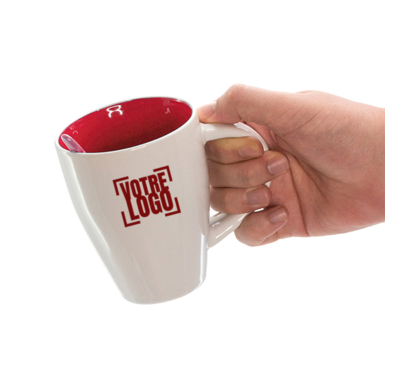 mug avec cuillère en céramique couleur rouge